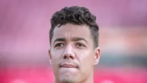 إقامة صلاة الجنازة على والد زياد طارق لاعب الأهلي السابق في مقطع المقطم